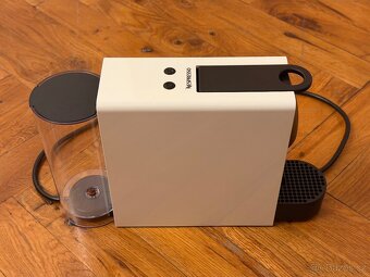 Prodám Nespresso Krups Essenza Mini - 2