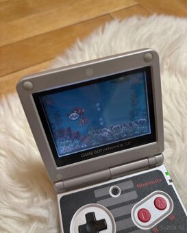 Nintendo GameBoy Advance SP - 2
