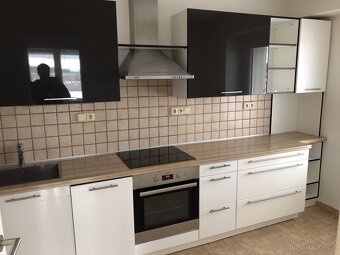 Pronájem bytu 3+1 Vlašim - centrum - 2