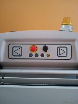 Schodová plošina pro vozíčkáře v záruce. - 2