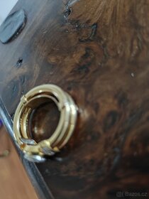 PRODÁM DÁMSKÝ ZLATÝ PRSTEN 18 KARÁT. - 2