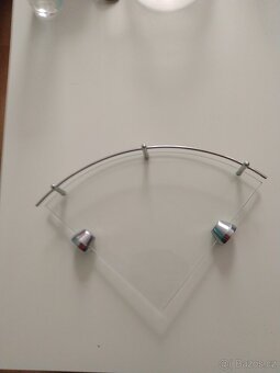 Rohová polička se zábradlím - 2