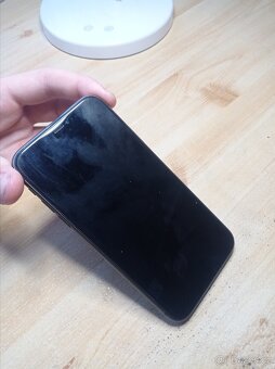 iPhone 11 (64 GB) - 2