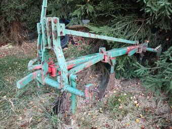 Pluh na orání troják ruchadlo - 2