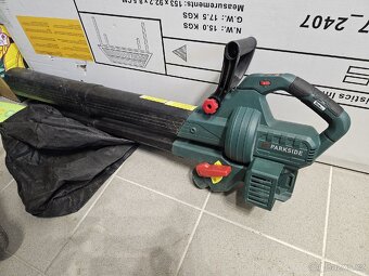 Vysavač na listí Parkside - 2