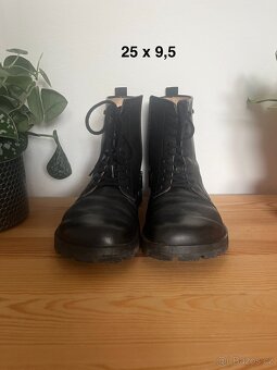 Barefoot Martensky - 2