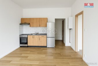 Pronájem bytu 2+kk, 48 m², Písek, ul. Mírové nám. - 2