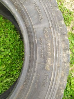 Pneu Michelin 195/70R15 C - 2