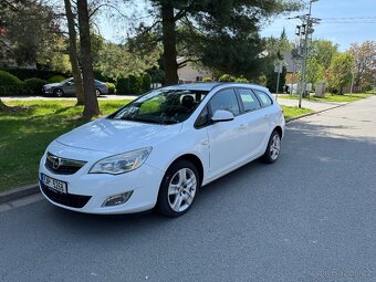 Opel Astra 1.7 CDTI kombi R.v.2012 - 2