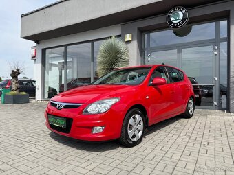 Hyundai i30 1,4 16V 80kW CVVT KLIMA 2 SADY KOL - 2
