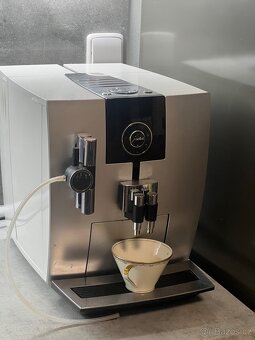 Jura j.9. - 2