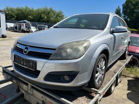 Opel Astra H , pouze náhradní díly. barva Z 157 - 2