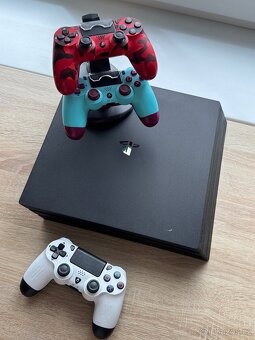 Sony PlayStation 4 Pro 1TB - 2