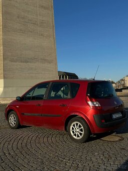 Renault Scénic II – 2004 – 210.000 km – 15.000 Kč - 2