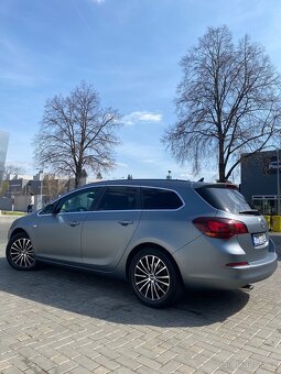 Opel Astra J - 2