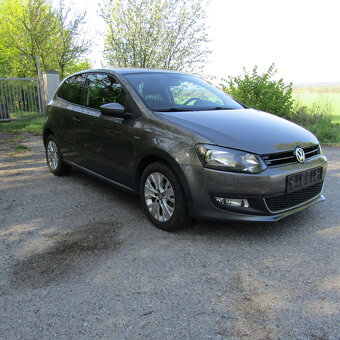 Volkswagen Polo V 1,2i 51kw, 2013, NAJETO 104 929km - 2