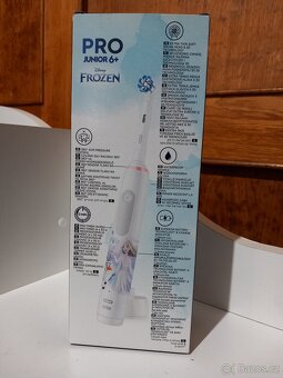 Dětský elektrický zubní kartáček Oral B Frozen - 2