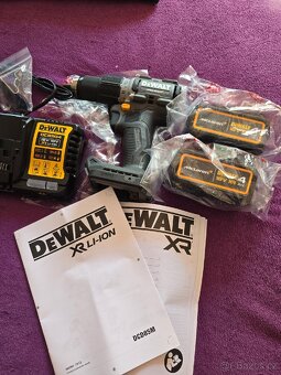 Aku příklepová vrtačka DeWalt McLaren DCD85MM2T-QW 18V - 2