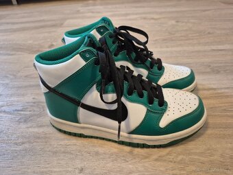 Chlapecké boty Nike Dunk High Retro - 2