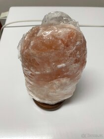 Lampa ze solných krystalu z Himaláje - 2