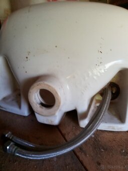 WC umyvadlo včetně baterie - 2