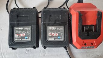 Nabíječka a baterie Extol - 2