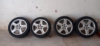 225/45 R17 Volkswagen Sharan, obuté ALU kola - 2