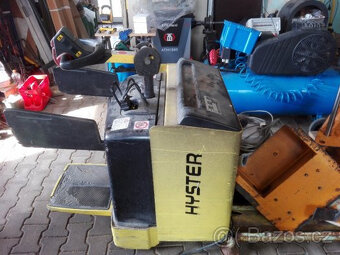 Paletizační bateriový vozík HYSTER. - 2