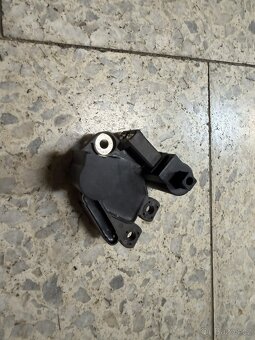 Regulátor napětí - 2