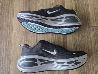 Běžecké boty Nike Vomero Plus (44) - 2