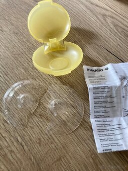 Kojící kloboučky Medela M 20mm - 2