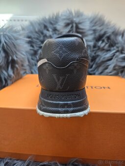 Louis Vuitton- Run Away Sneakers velikost 44,5 - 2