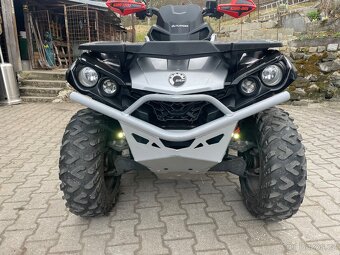 Can-am Outlander - 2