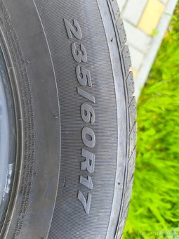 Nexen 235/60 R17 - 2
