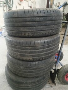 Prodám letní pneu 225/55 R17 Sava - 2