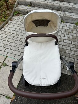 Cybex Eos Lux 2v1 - 2
