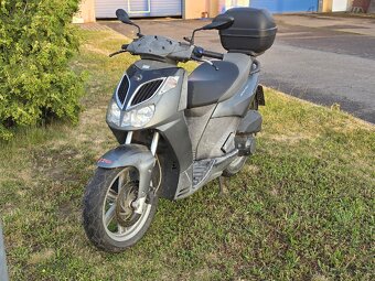 Skútr Aprilia Sportcity 125ccm - 2