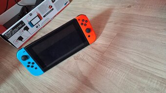 Nintendo Switch V2 - 2
