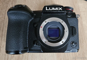 Panasonic Lumix DC-G9 - tělo - 2
