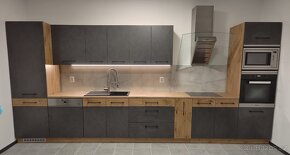 Vzorková levná  KUCHYNEPROTEBE VIGO 450 cm za super cenu - 2