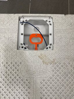 Grohe solido nádržka na zazdění včetně tlačítka - 2