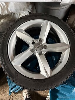 Original ALU Audi A7 se zimním pneu R18 - 2