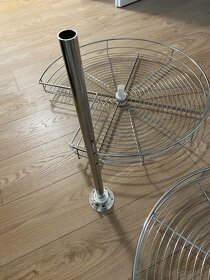 Drátěný program do rohové skříně - 2