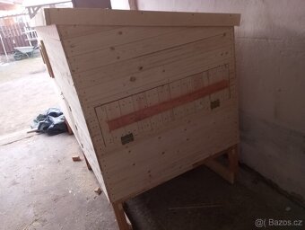 Zateplený kurník pro 20 slepic - 2