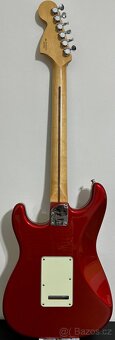 Fender Stratocaster - 2