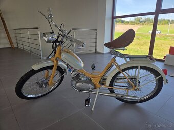 Stadion S11 kávový - 2