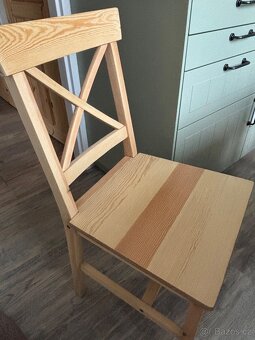 Borovicová jídelní židle - 2