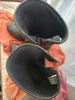 Motoboty, velikost 42 - 2