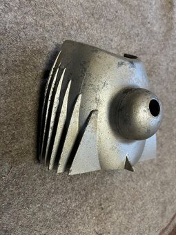 Jawa 250/11 Pérák originální kryt karburátoru - 2