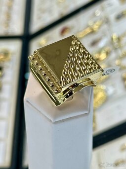 Zlatý prsten 12,68g - 2